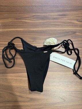 White Fox bikini bottoms NWT